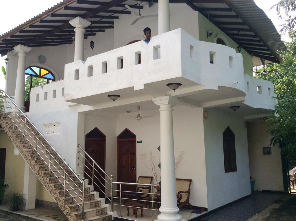 Tiny Royal Palace Unawatuna Esterno foto