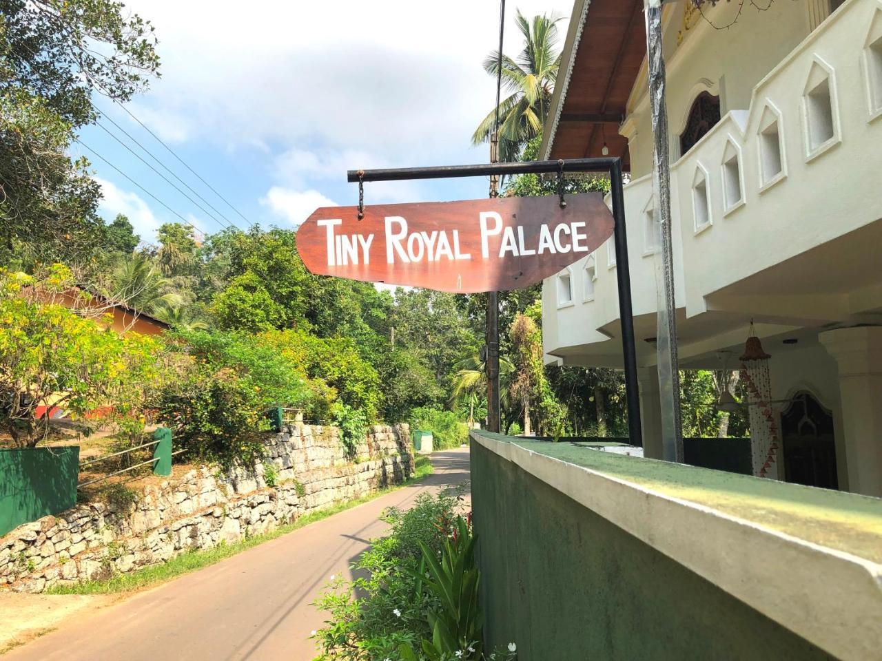 Tiny Royal Palace Unawatuna Esterno foto